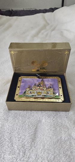 DISNEY 50TH Anniversary 3D Jumbo Pin  Sleeping Beauty's Castle Portrait 5x3.5 LE