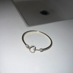 Woman’s Gold Bracelet