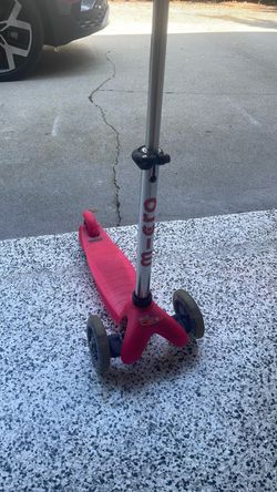 Free Light Up Toddler Scooter