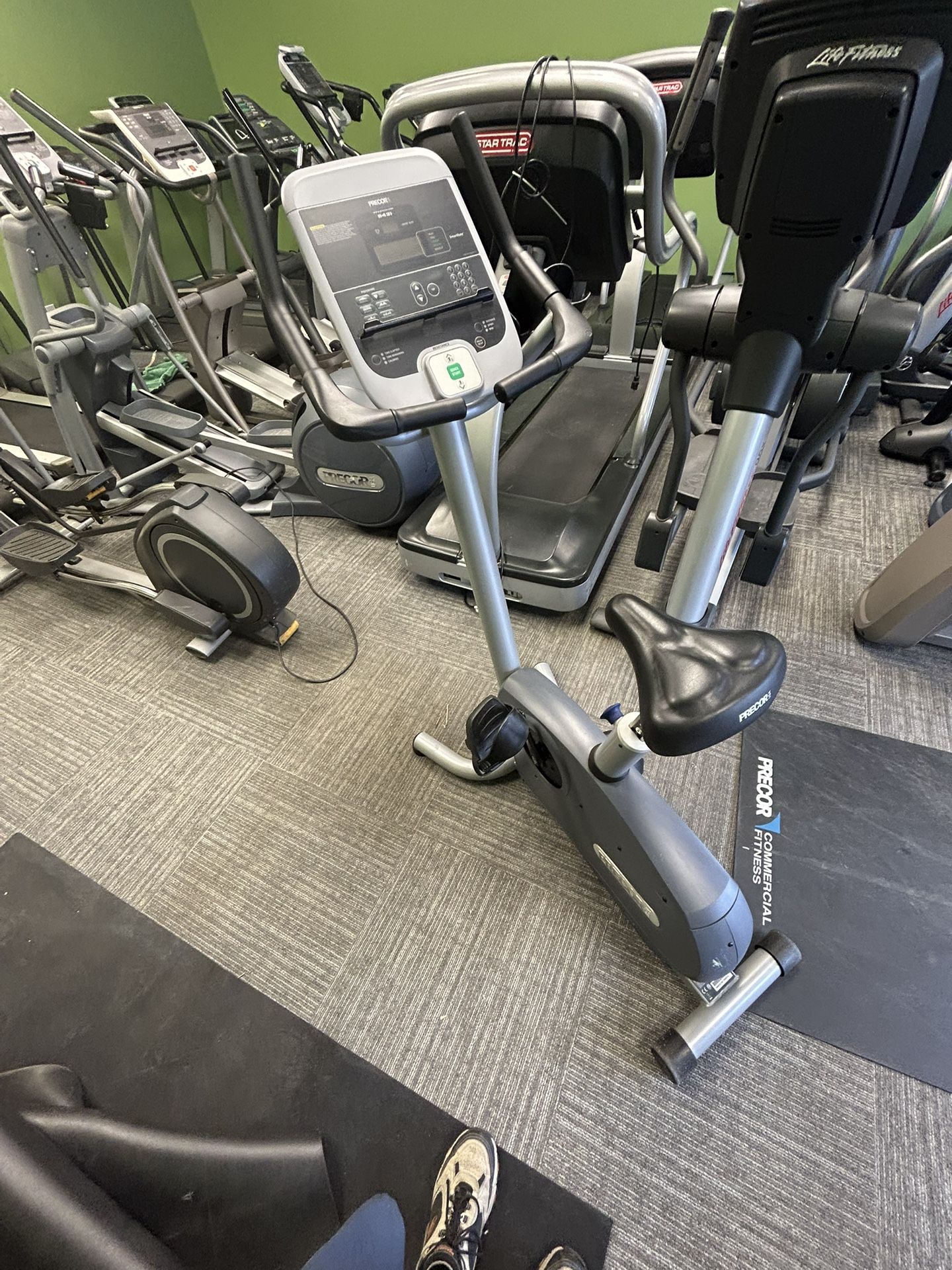 Precor C842 Upright Bike