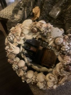 32” Seashell Wreath With Mirror