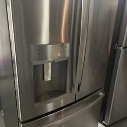 GE Profile - 22.1 Cu. Ft. French Door Counter-Depth Refrigerator with Hands-Free AutoFill - Stainless steel Model: PYE22KYNFS