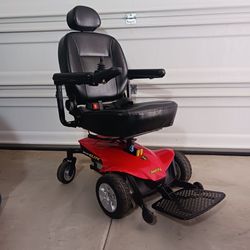 Jazzy Select Elite Electric Wheelchair Great Condition  NEW BATTERIES