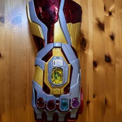 Infinity Gauntlet Drink Holder