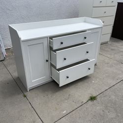White 5 Drawer IKEA Dresser !
