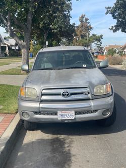 2003 Toyota Tundra SR5 (V8 4.8i 4WD iForce) Salvage Title