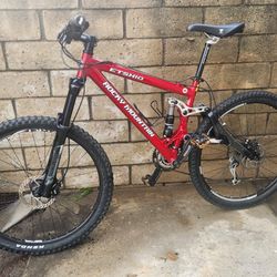Rocky Mountain ETSX10 Full Suspension Bike 16.5" Size