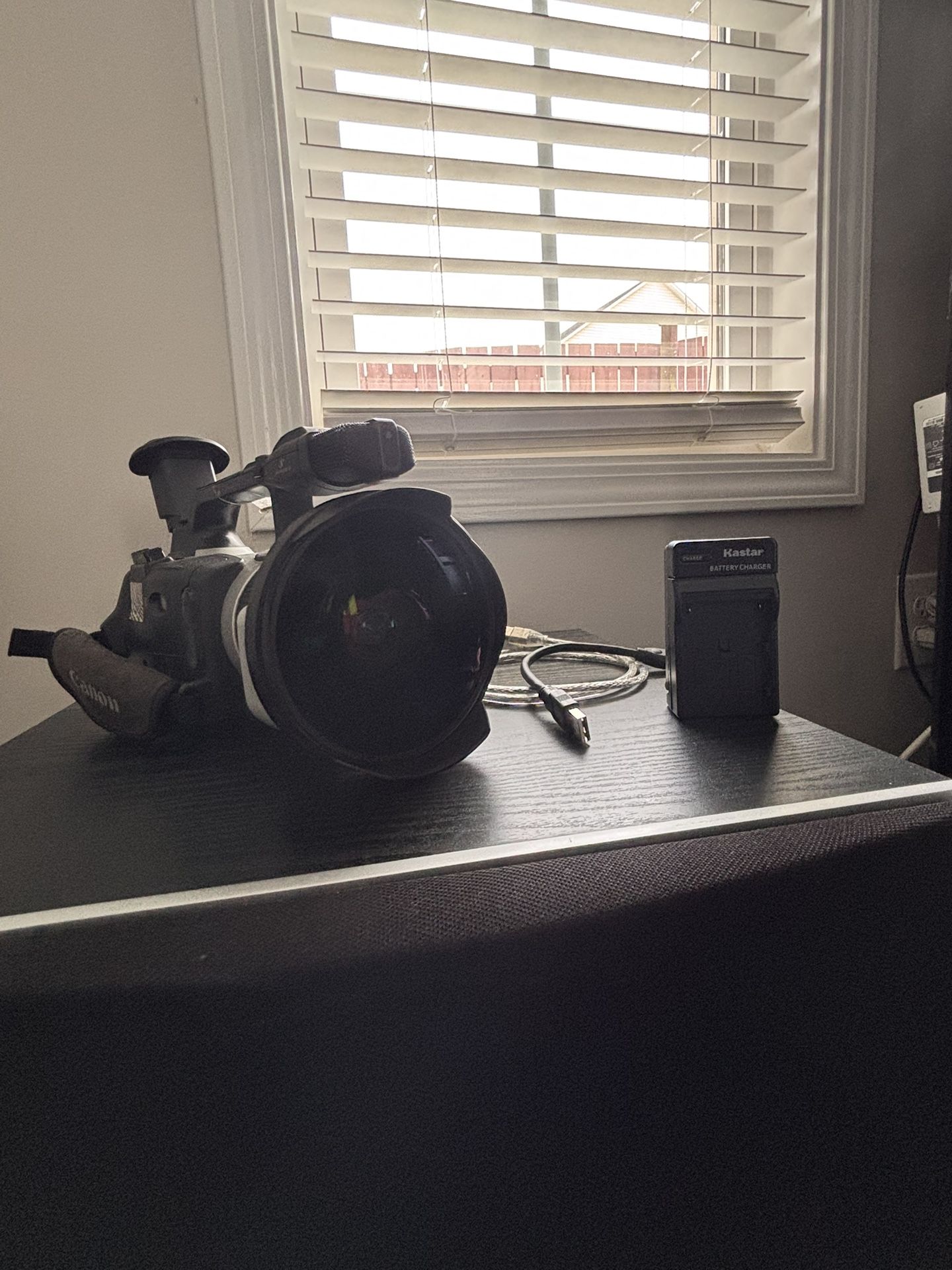 Canon Gl2 Camcorder