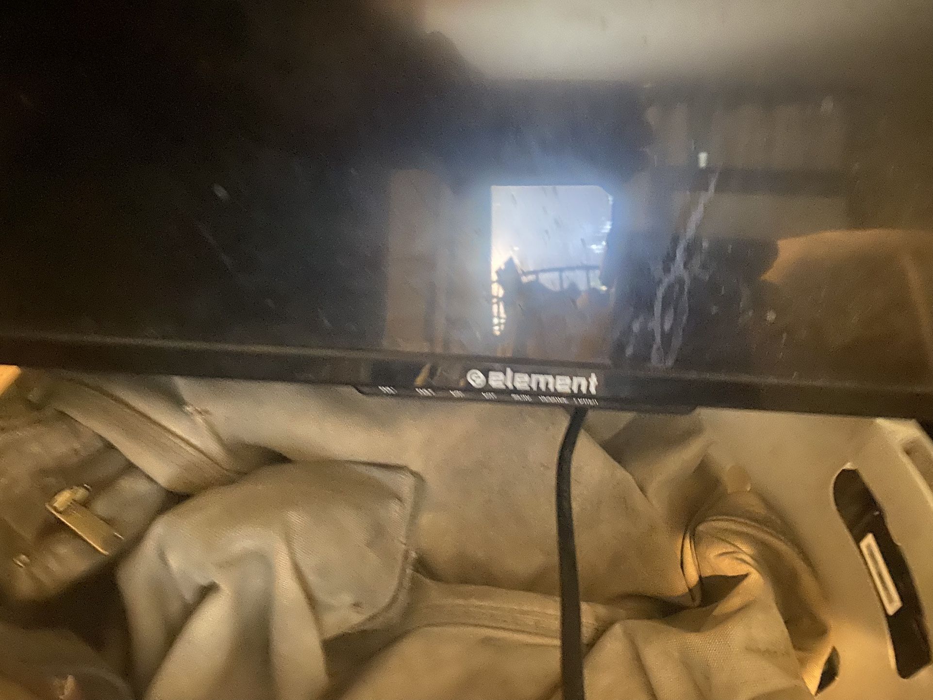 32” TV