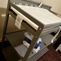 Changing Table (with Pad)