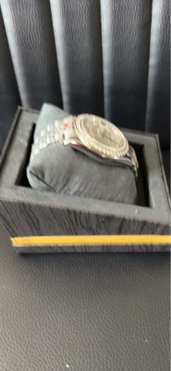 Automatic luxury watch