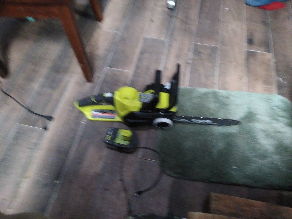 Brand New 18 Volt Ryobi Chainsaw