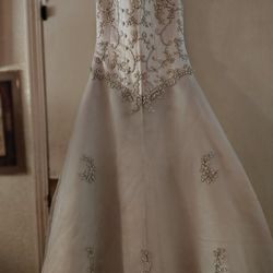 Lovely 🌹 Wedding Dress 