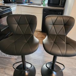 2 Breakfast Bar Stools