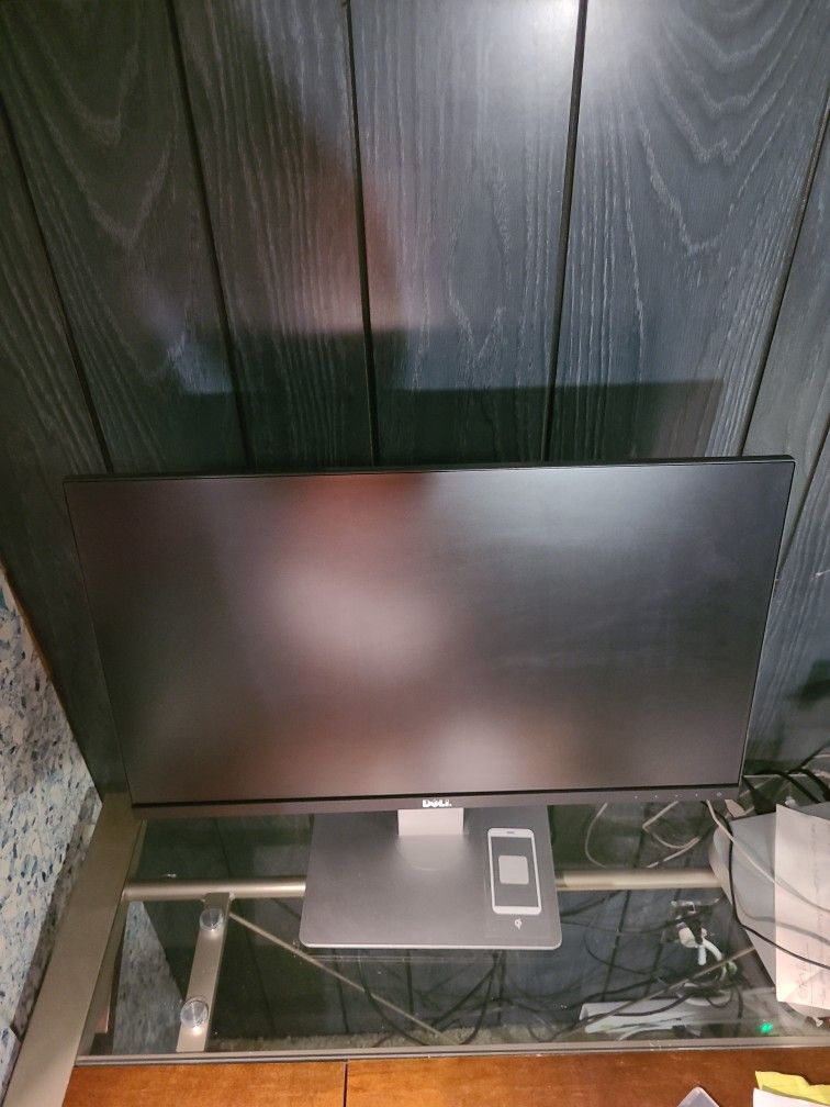 DELL UltraSharp U2417HJ Monitor with Wireless Phone Charging Base