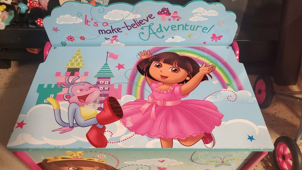 Dora The Explorer Toy Chest