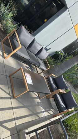 4 piece patio set brand new in box firm price $499