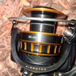 New Daiwa BG 4000 Spinning Reel