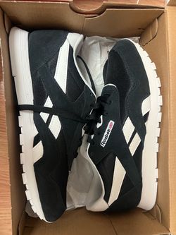 Reebok size 6