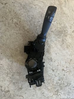 OEM Avalon, Corolla Sedan, Highlander, Rav4 Column Lamp Switch 84140-02840