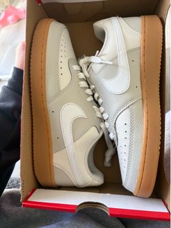 Nike size 6 Y or 7.5 women