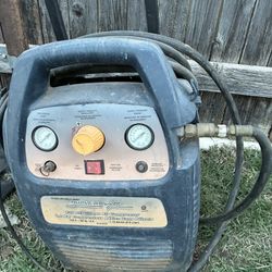 Air Compressor 