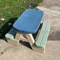 Step 2 Toddler Picnic Table 