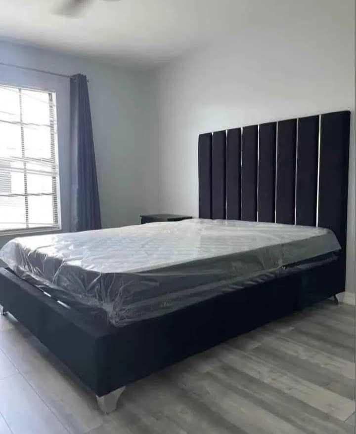 Queen Size Bed, Ask for Price