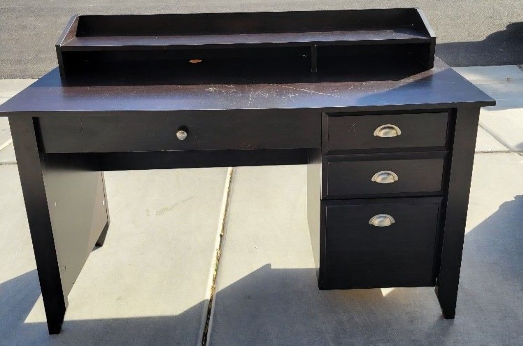 Sauder Shoal Creek Desk