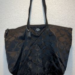 Coach Large Solid Black Logo Print Getaway Travel Weekender Tote RARE!