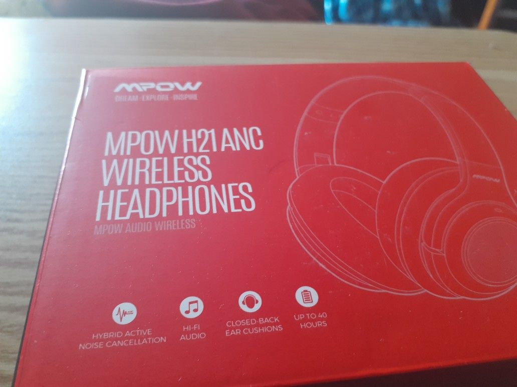 Wireless headphones