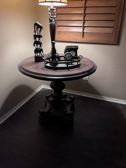 Corner/End Table