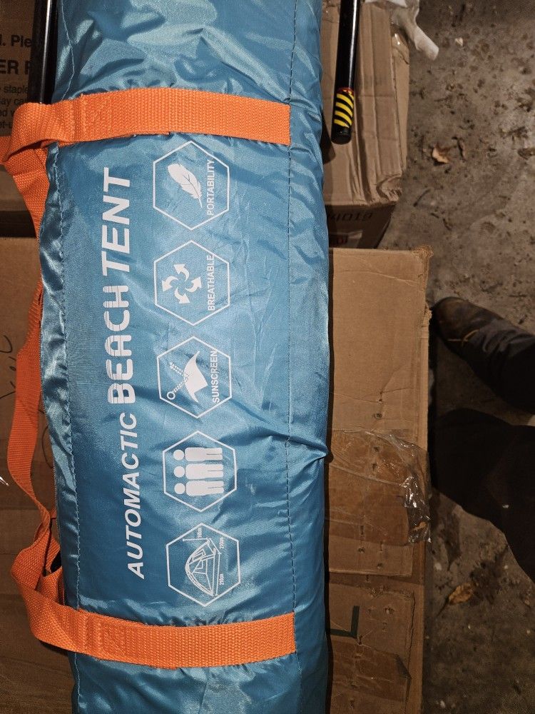 Portable Beach Tent 