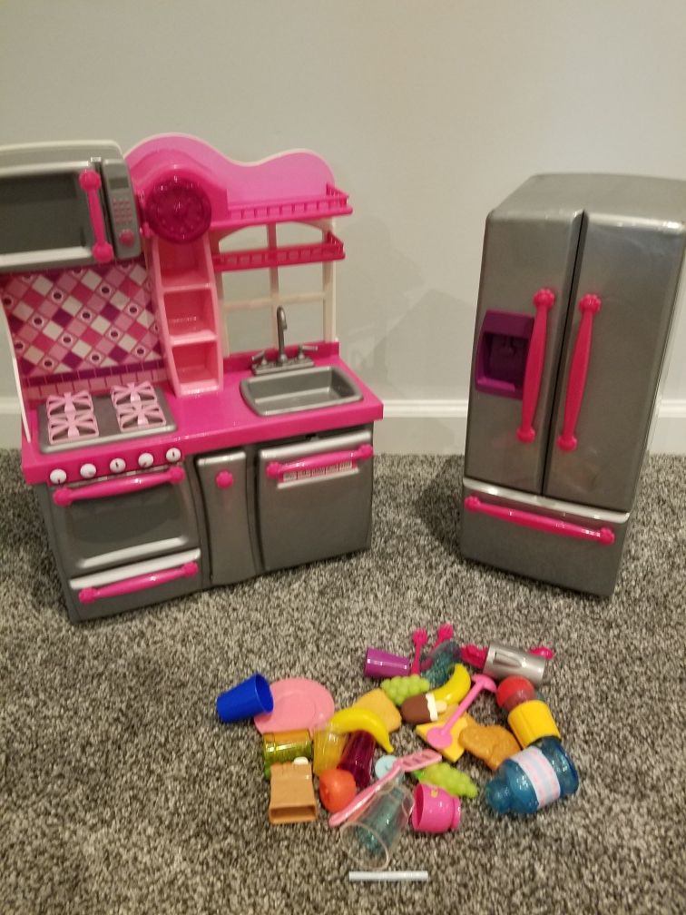 Our generation doll fridge sink/stove/microwave