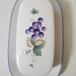 Savoir Vivre Luscious JJ 017 Grape Fruit Covered Lid Stick Butter Dish 