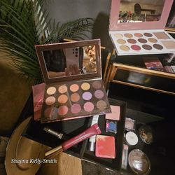 Huge Makeup Case On Wheels With Makeup