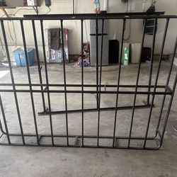 2 queen size bed frames