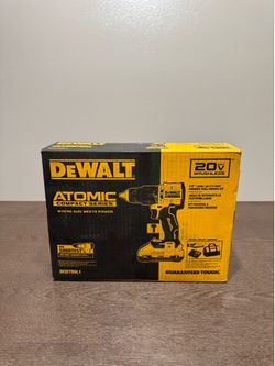 DeWALT 1/2in Hammer Drill / Driver Kit