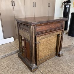 Table, Flip Top, Bar