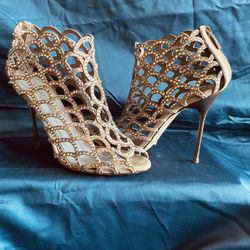 Vero Cuoio Tan Geometric Cutout Heels
