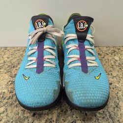 Nike LeBron 16 Low Air Max Trainer 2CI2668-301 Size 10