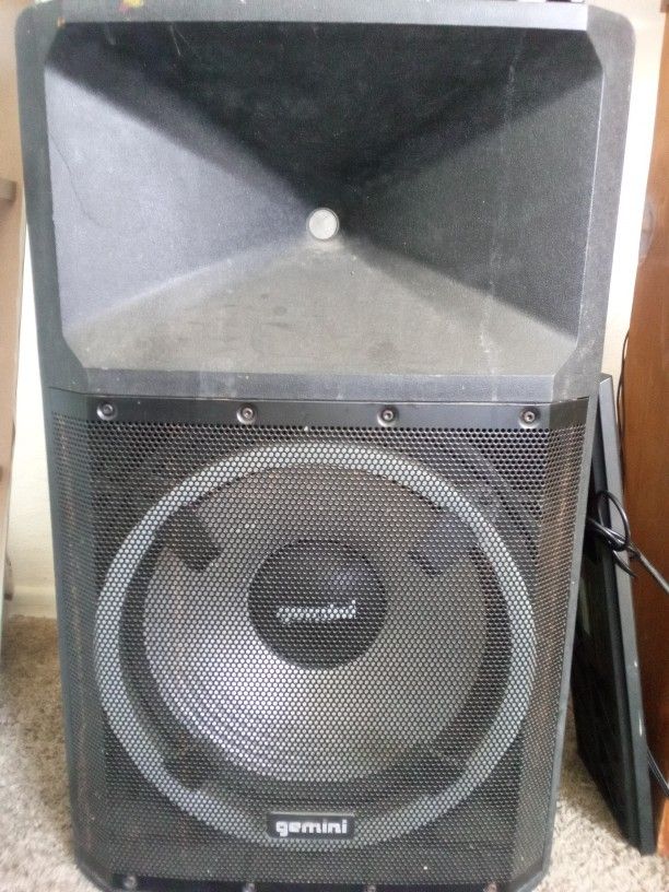 Gemini GSP-L2200PK Active 15" LED Portable Bluetooth Speaker