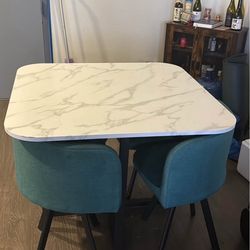 Kitchen table with 4 chairs