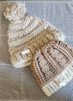 2 adult beanie hats