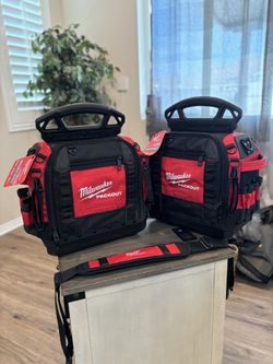 Milwaukee PACKOUT 15 in. Structured Tool Bag