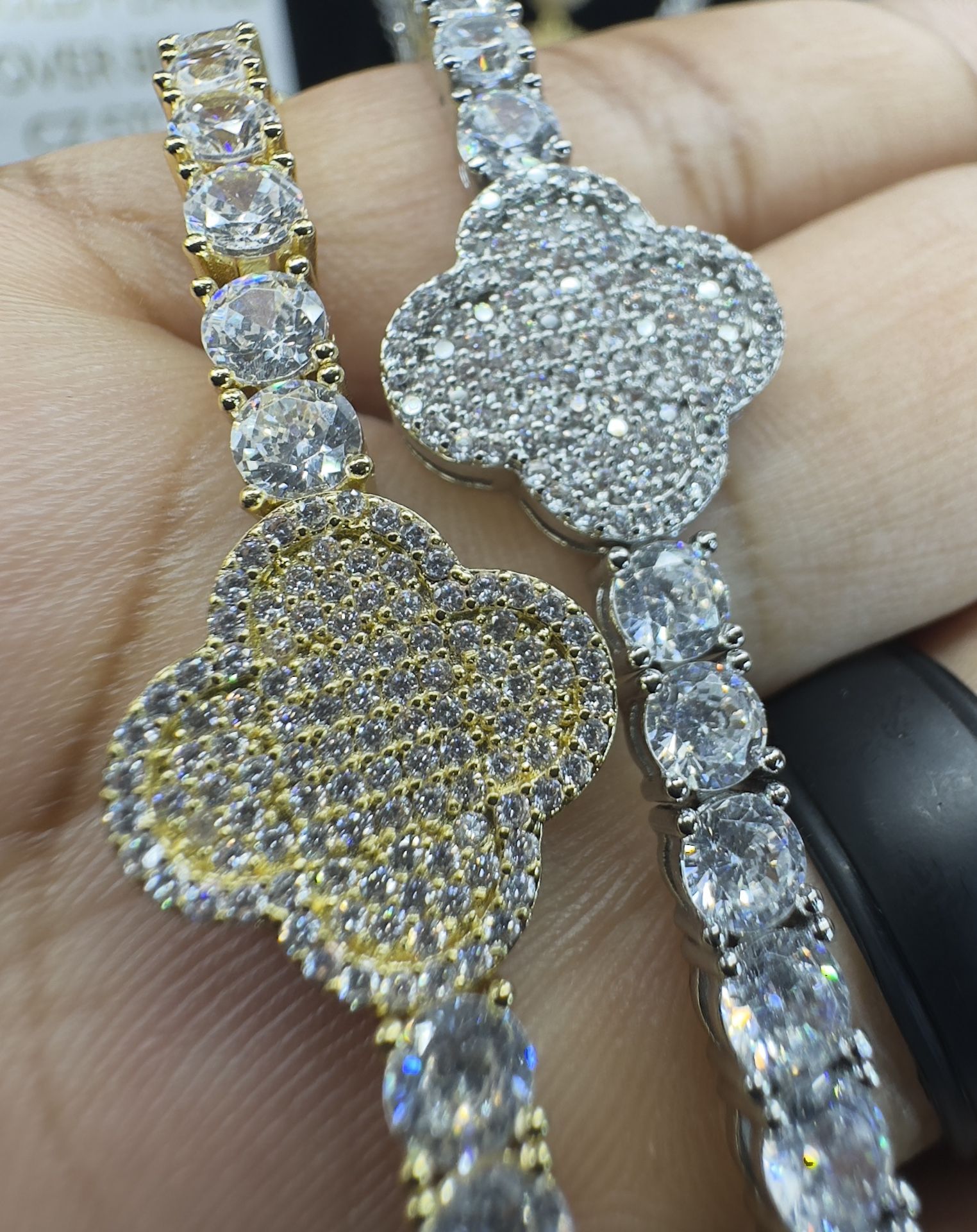 Clover Tennis Bracelet (7 Or 8 Inches)