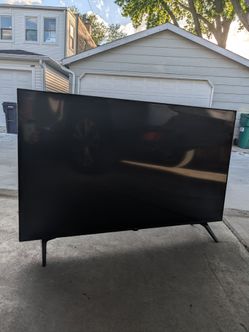 43" HD TVLG UT8000
