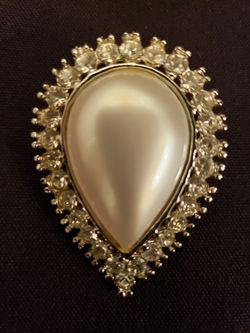 Women's Brooch