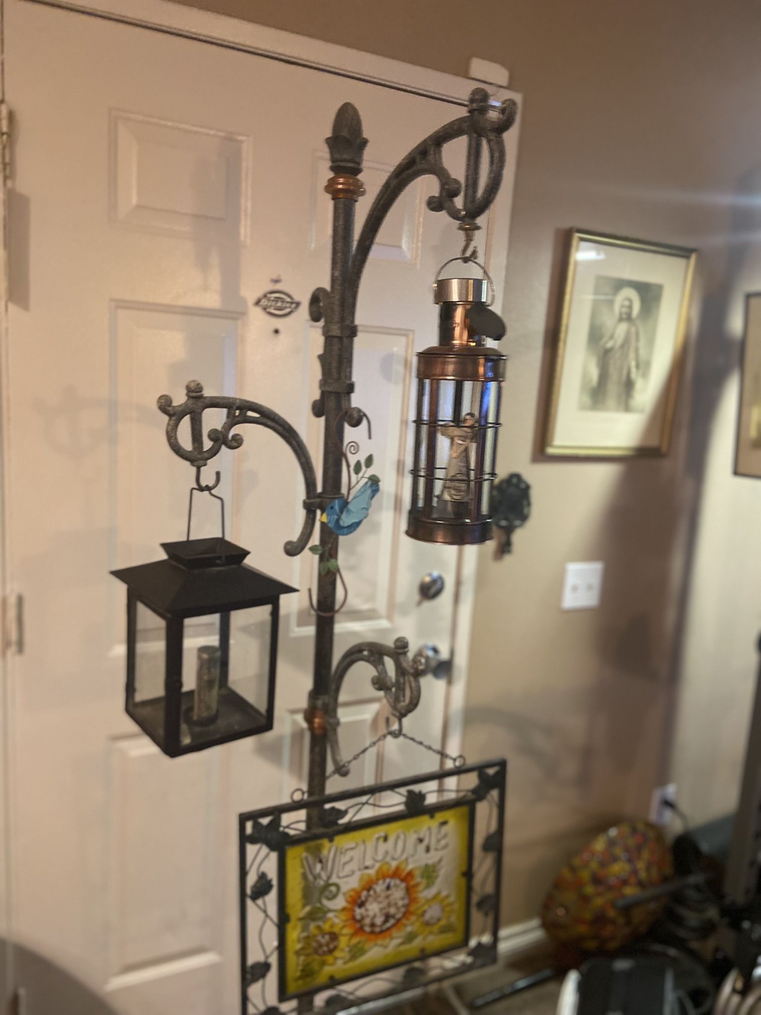 Plants Or Decore Holder 