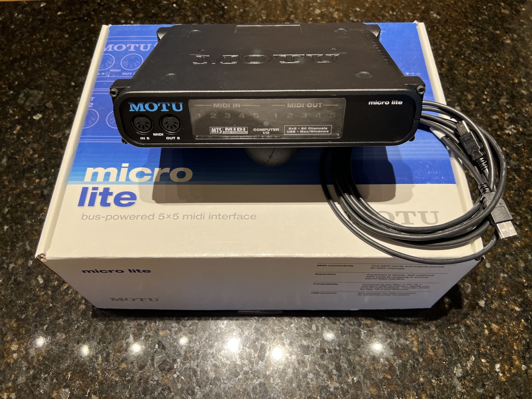 MOTU Micro Lite MIDIインターフェイス5X5MOTU micro lite （MIDI